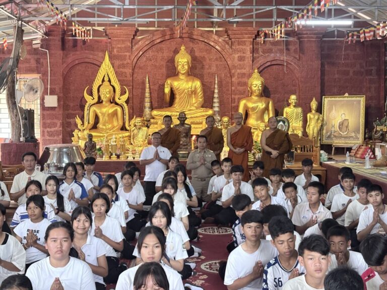 โรงเรียนธรรมโฆษิตวิทยา ได้จัดกิจกรรมค่ายส่งเสริมคุณธรรมและจริยธรรม ประจำปีการศึกษา 2568  ณ วัดธาตุมหาชัย ตำบลมหาชัย อำเภอปลาปาก จังหวัดนครพนม